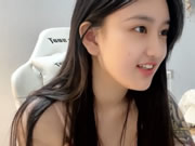 超美又清純很愛笑的美少女下海直播